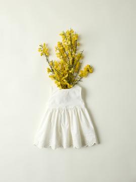 Afbeelding voor product Kleed van het merk Name It in het Wit