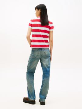 Afbeelding voor product T-shirt van het merk Tommy Jeans in het Rood
