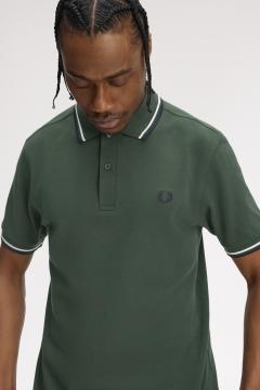 Afbeelding voor product Polo van het merk Fred Perry in het Groen