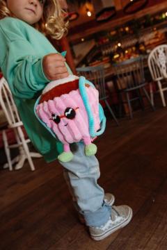 Afbeelding voor product Knuffel van het merk Hello Hossy in het Roze