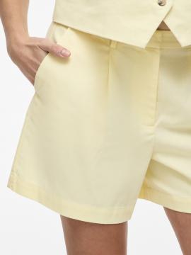 Afbeelding voor product Short van het merk Vila in het Geel