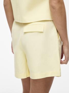 Afbeelding voor product Short van het merk Vila in het Geel