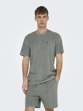 Afbeelding voor product T-shirt van het merk Only & Sons in het Groen