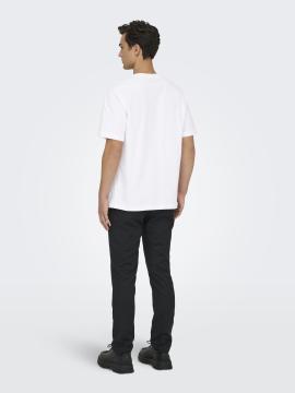 Afbeelding voor product T-shirt van het merk Only & Sons in het Wit