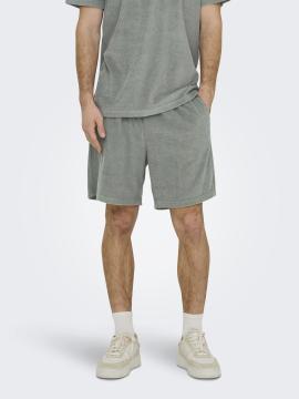 Afbeelding voor product Short van het merk Only & Sons in het Groen