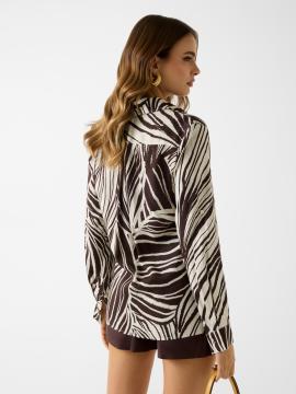 Afbeelding voor product Bloes van het merk Guess in het Beige