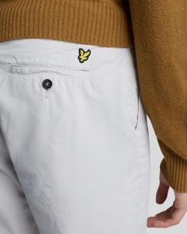 Afbeelding voor product Short van het merk Lyle & Scott in het Beige