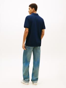 Afbeelding voor product Polo van het merk Tommy Jeans in het Marine